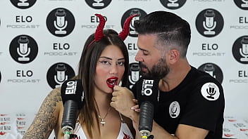 Sara Light-haired and Elo Picante's steamy converse in Buenos Aires, Argentina