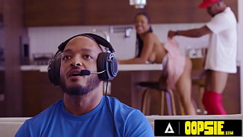 Sneaky encounter: Kira Noir cheats on her boyfriend with a pizza delivery man