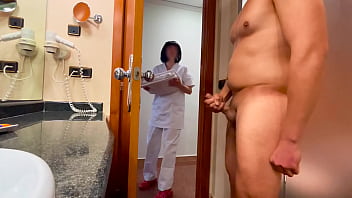 I stumble upon a maid in the act of cleaning the toilet and assist her in reaching orgasm