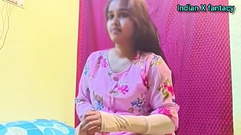 Desi call girl's filthy chat leads to hotel room orgasm