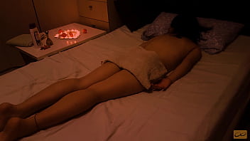 Jiggling ejaculation during a sensuous massage with a huge-boobed Japanese stunner