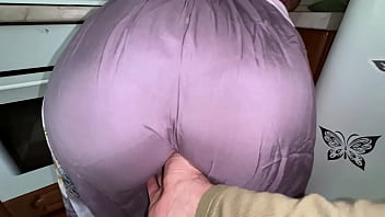 Stepson finds out stepmom's yam-sized butt for anal invasion play in homemade flick